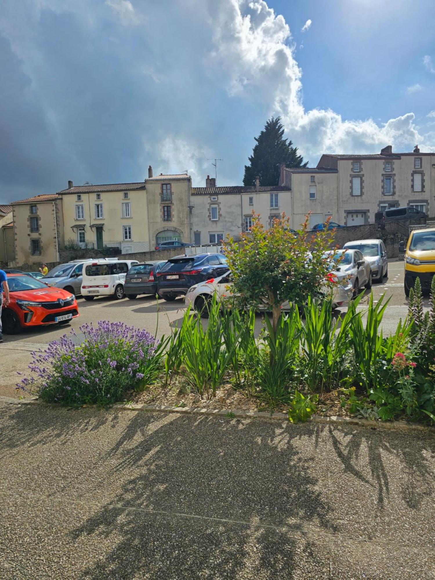 Le Qg Des Epesses A 5 Min Du Puy Dufou Villa Les Épesses Eksteriør billede